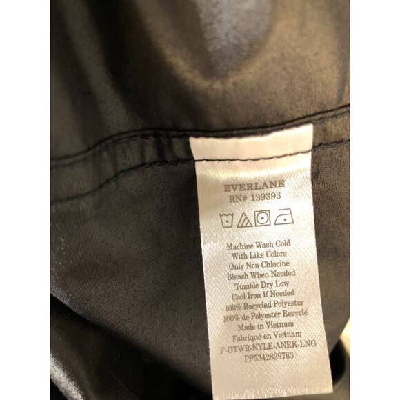 Everlane The ReNew Anorak Jacket Black M MWT - Picture 7 of 8